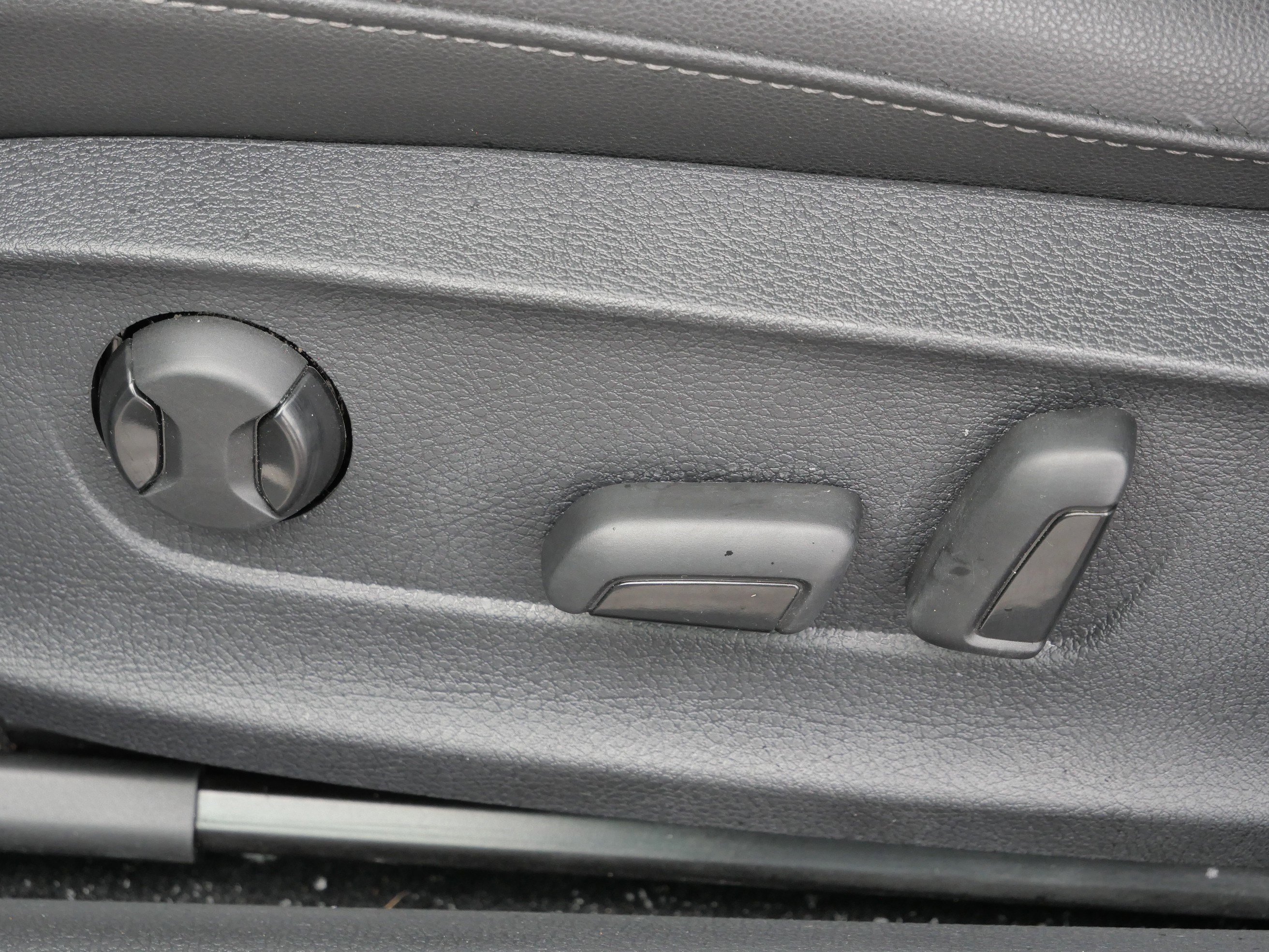 Certified 2020 Volkswagen Passat 2.0T SE image 20