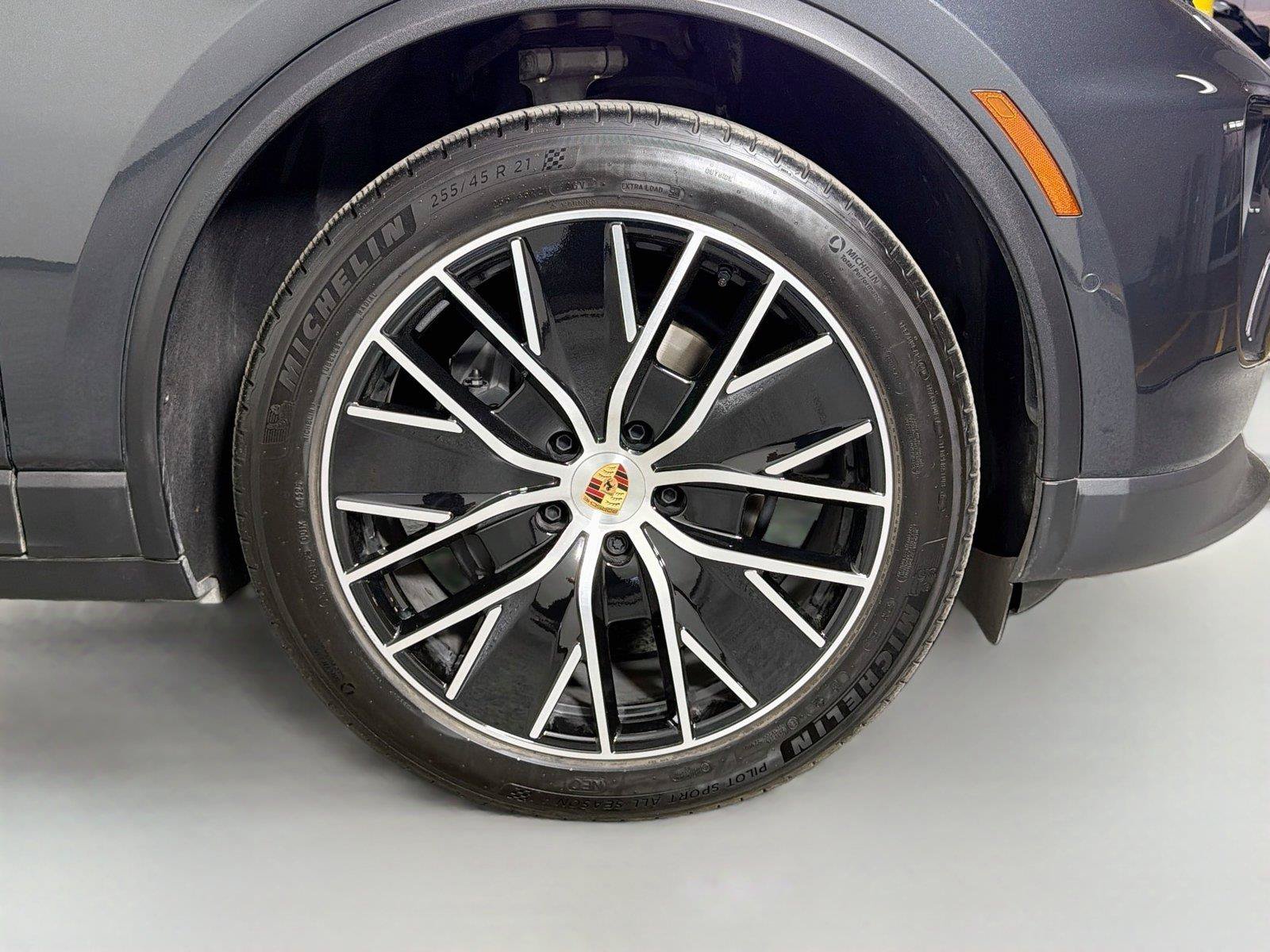 Certified 2026 Porsche Macan Electric RWD image 14