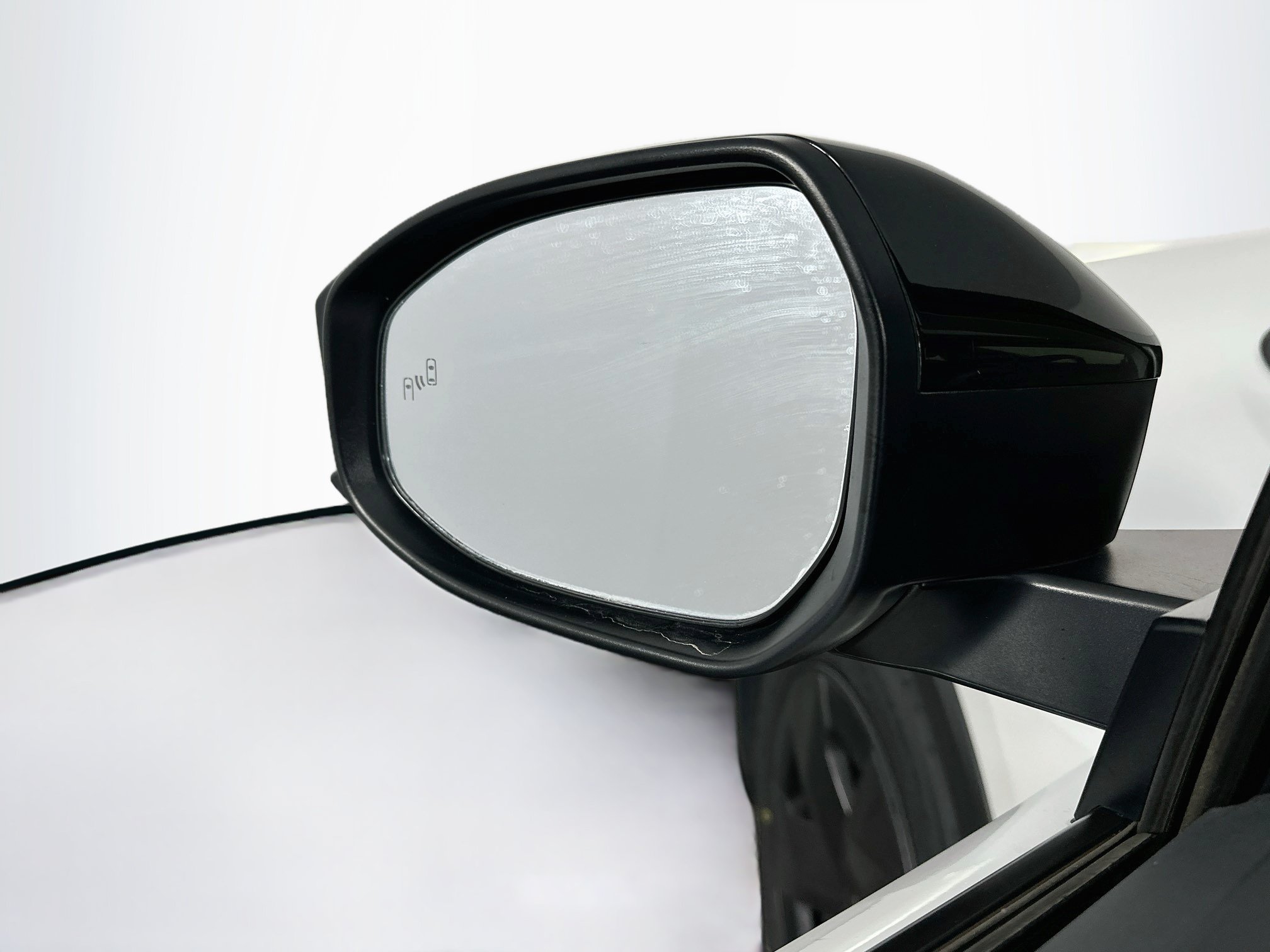 Used 2024 Toyota Prius LE FWD image 16