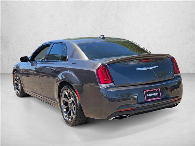 Used 2017 Chrysler 300 S w/ 300S Premium Group RWD image 7