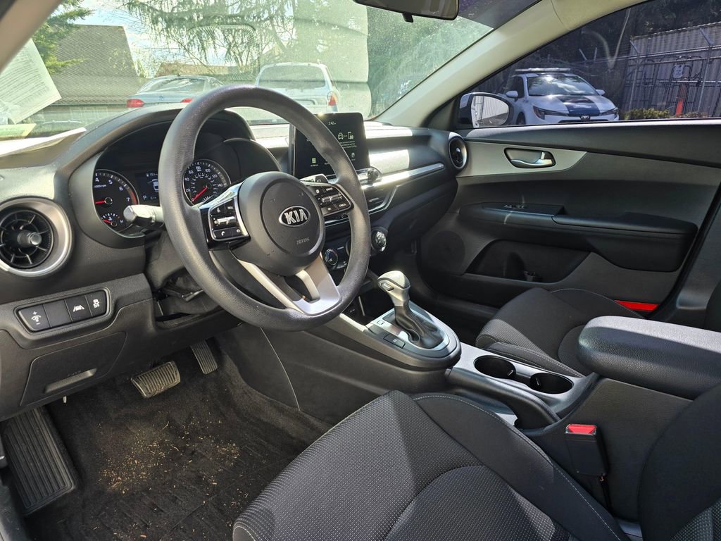 Certified 2021 Kia Forte LXS FWD image 11