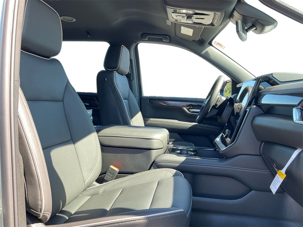 New 2026 GMC Yukon XL Elevation image 25