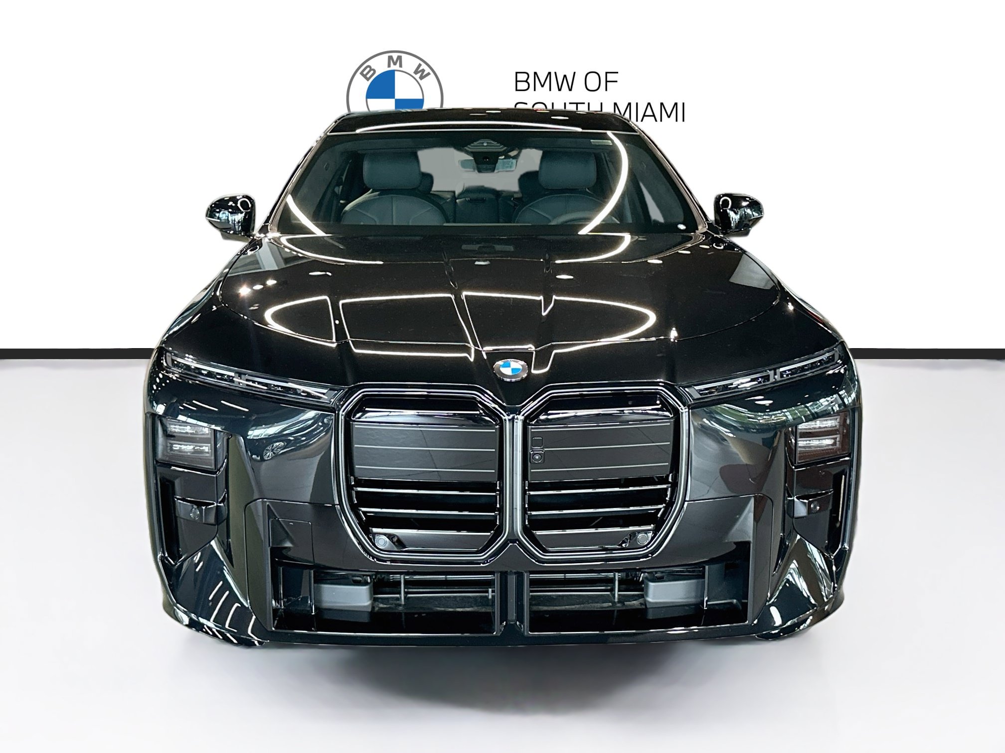 New 2027 BMW 740i w/ Executive Package RWD image 2