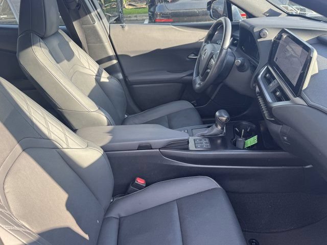 Used 2024 Lexus UX 250h AWD w/ Premium Package image 29