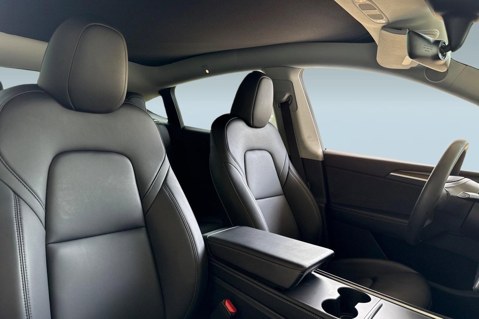 Used 2023 Tesla Model Y Long Range image 27