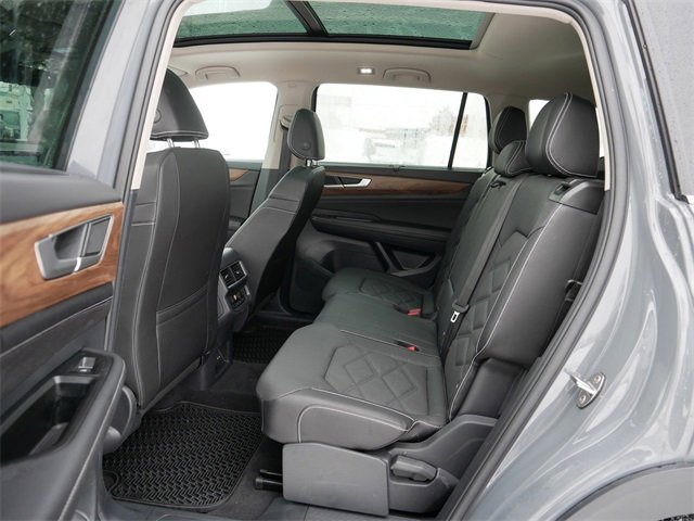 Certified 2025 Volkswagen Atlas SE image 17