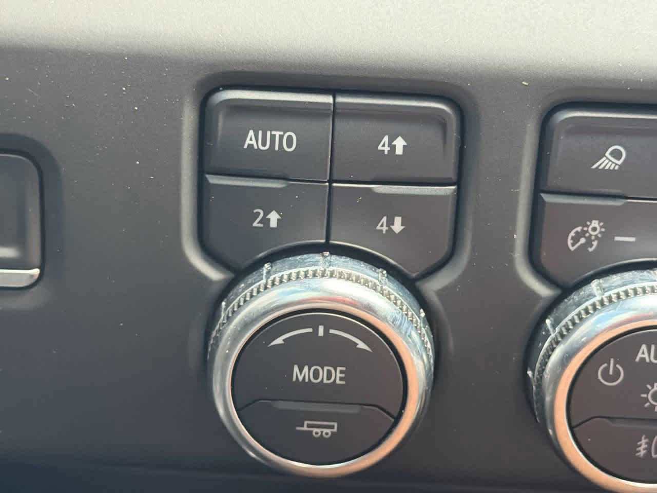 Used 2023 GMC Sierra 1500 AT4 w/ AT4 Premium Package image 25