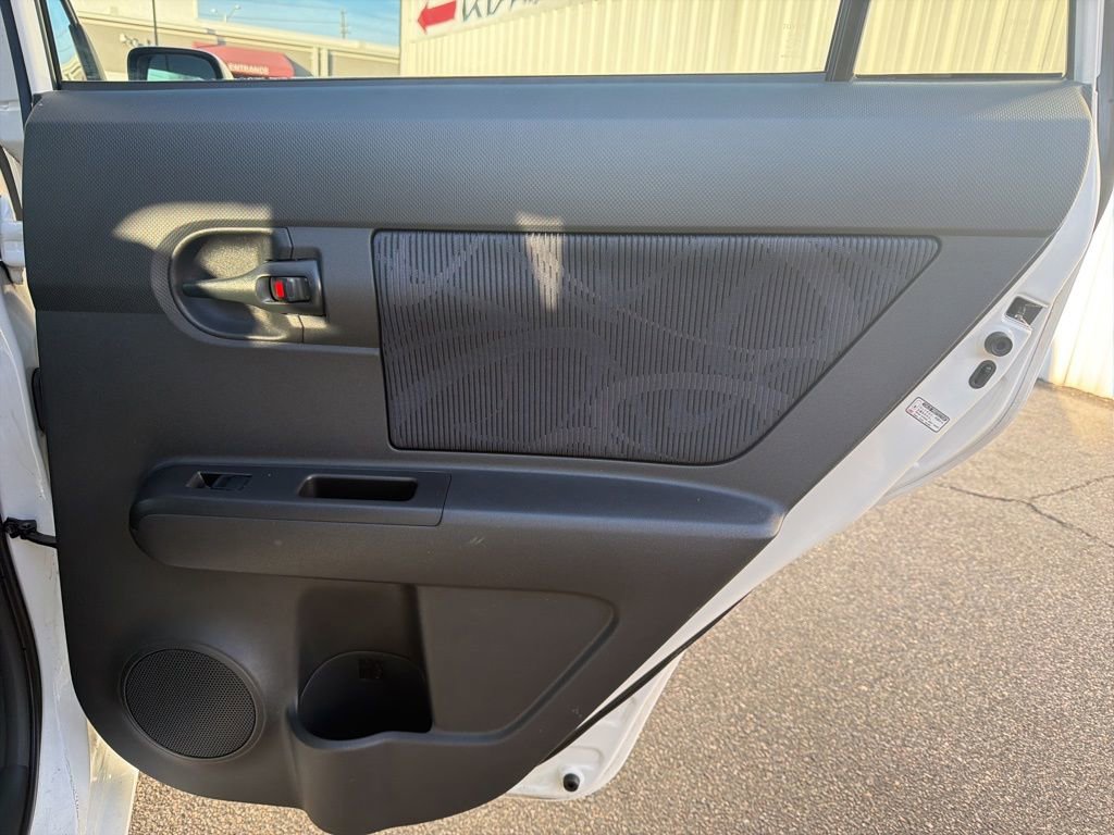 Used 2011 Scion xB image 23