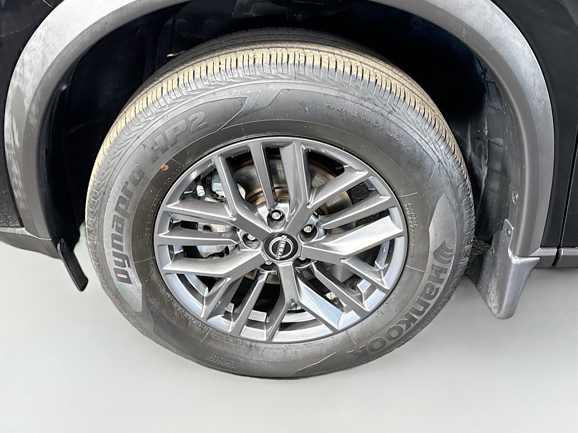 Used 2023 Nissan Rogue S image 38