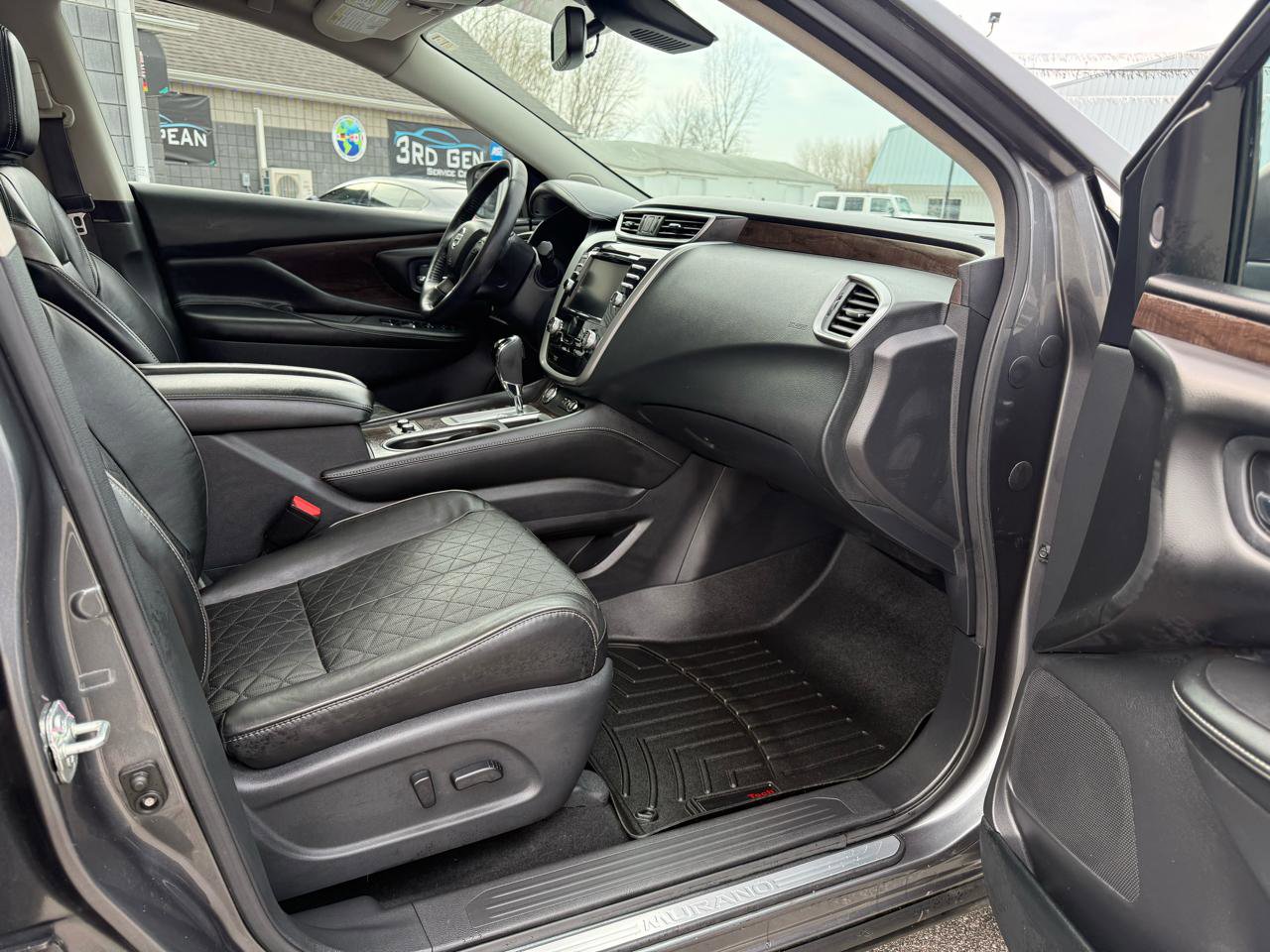 Used 2020 Nissan Murano Platinum image 10