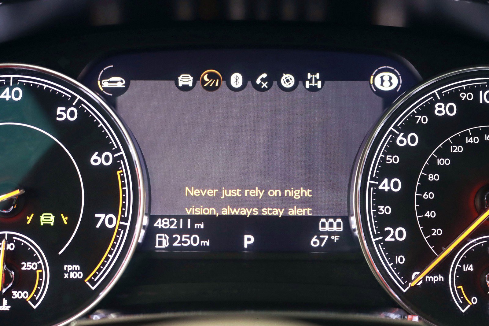 Used 2017 Bentley Bentayga image 19