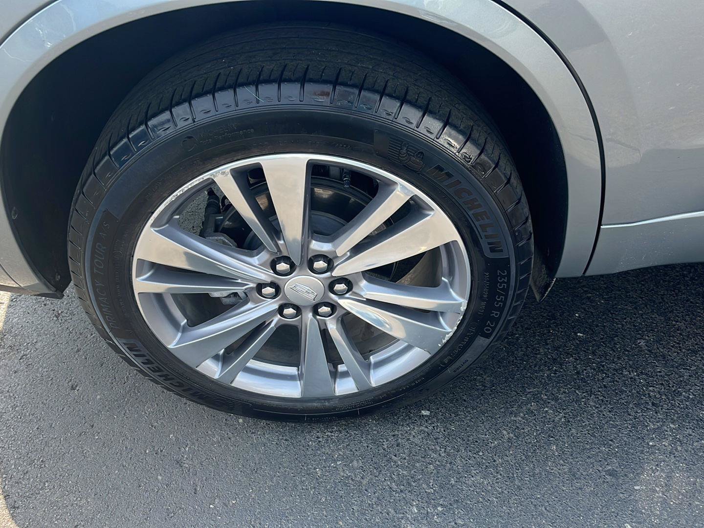 Used 2025 Cadillac XT6 Premium Luxury AWD/4WD image 34