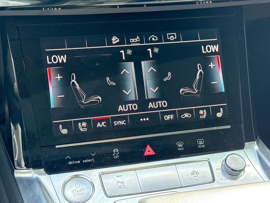 Used 2019 Audi e-tron Premium Plus image 19