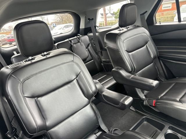 Used 2021 Ford Explorer XLT w/ Equipment Group 202A image 17