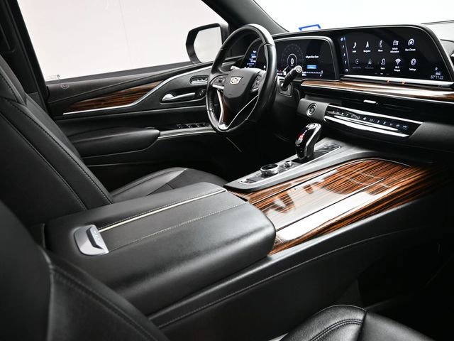 Used 2022 Cadillac Escalade Luxury image 18