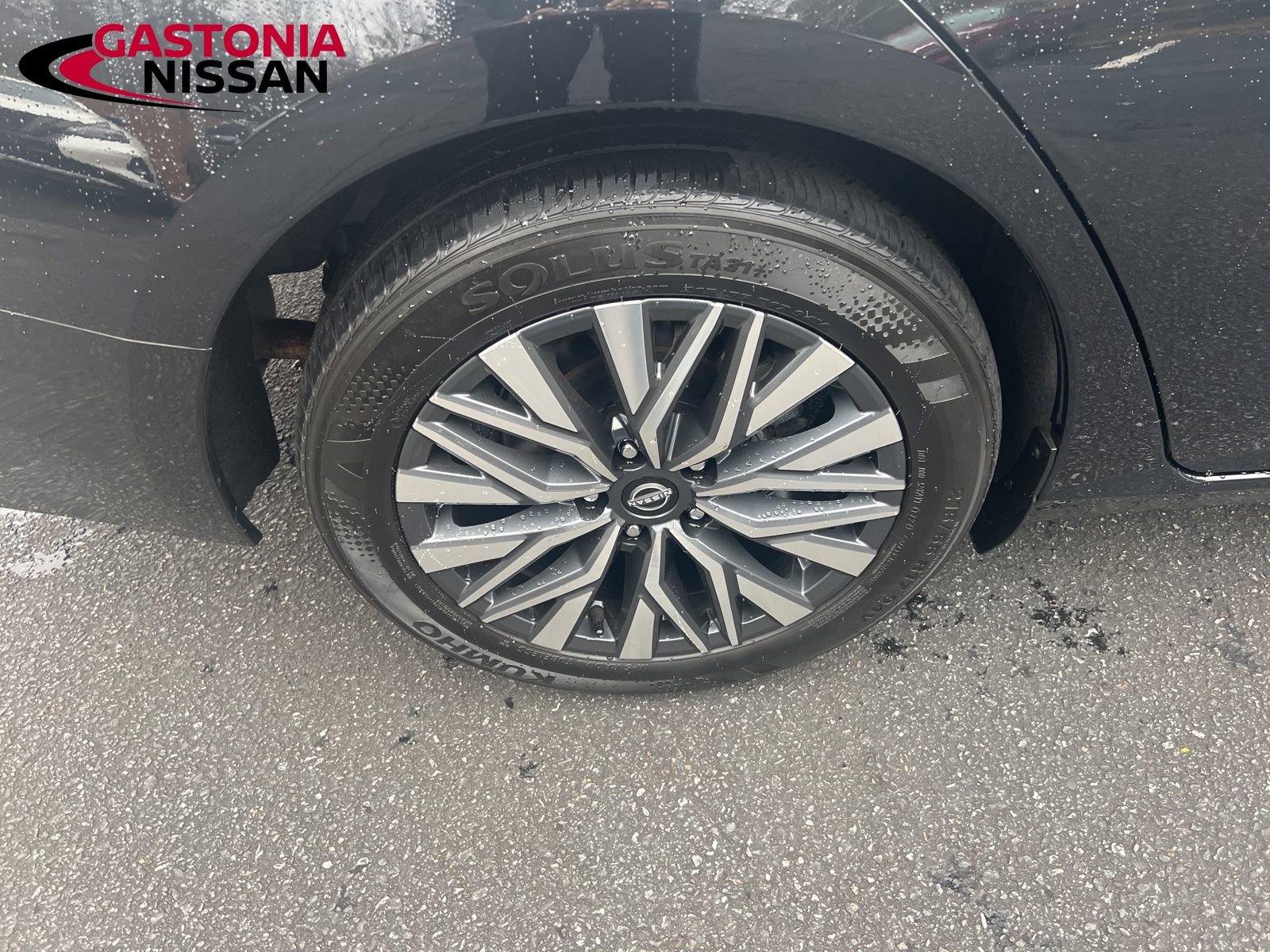 Used 2024 Nissan Altima 2.5 SV image 19