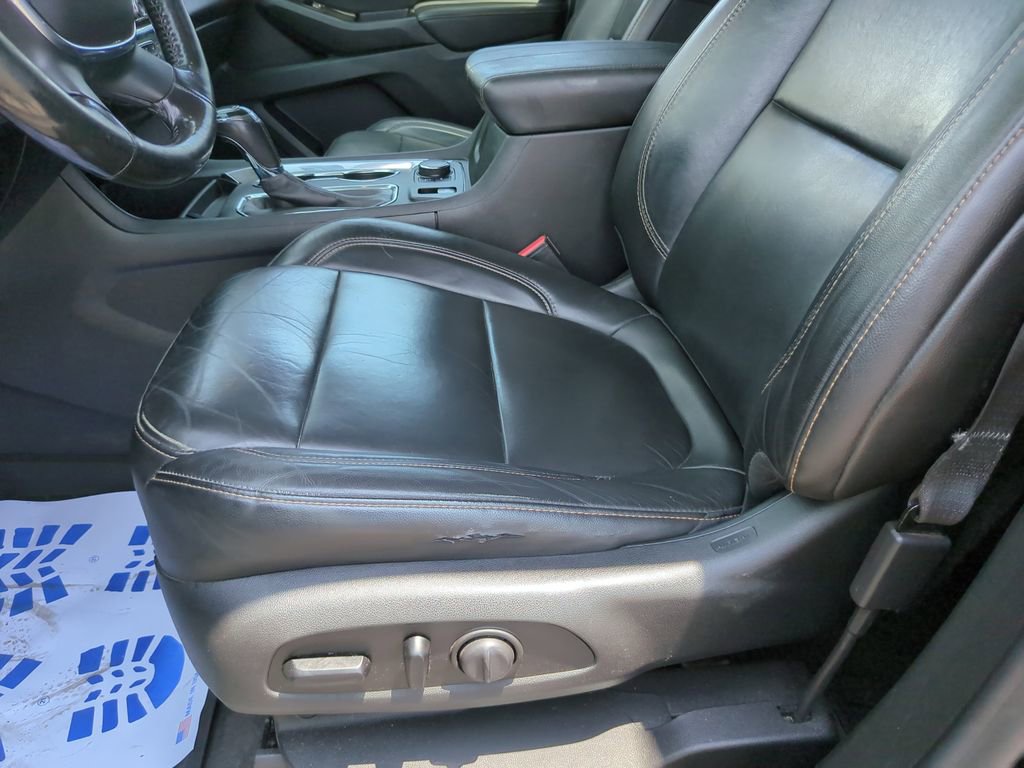 Used 2020 Chevrolet Traverse RS AWD/4WD image 24