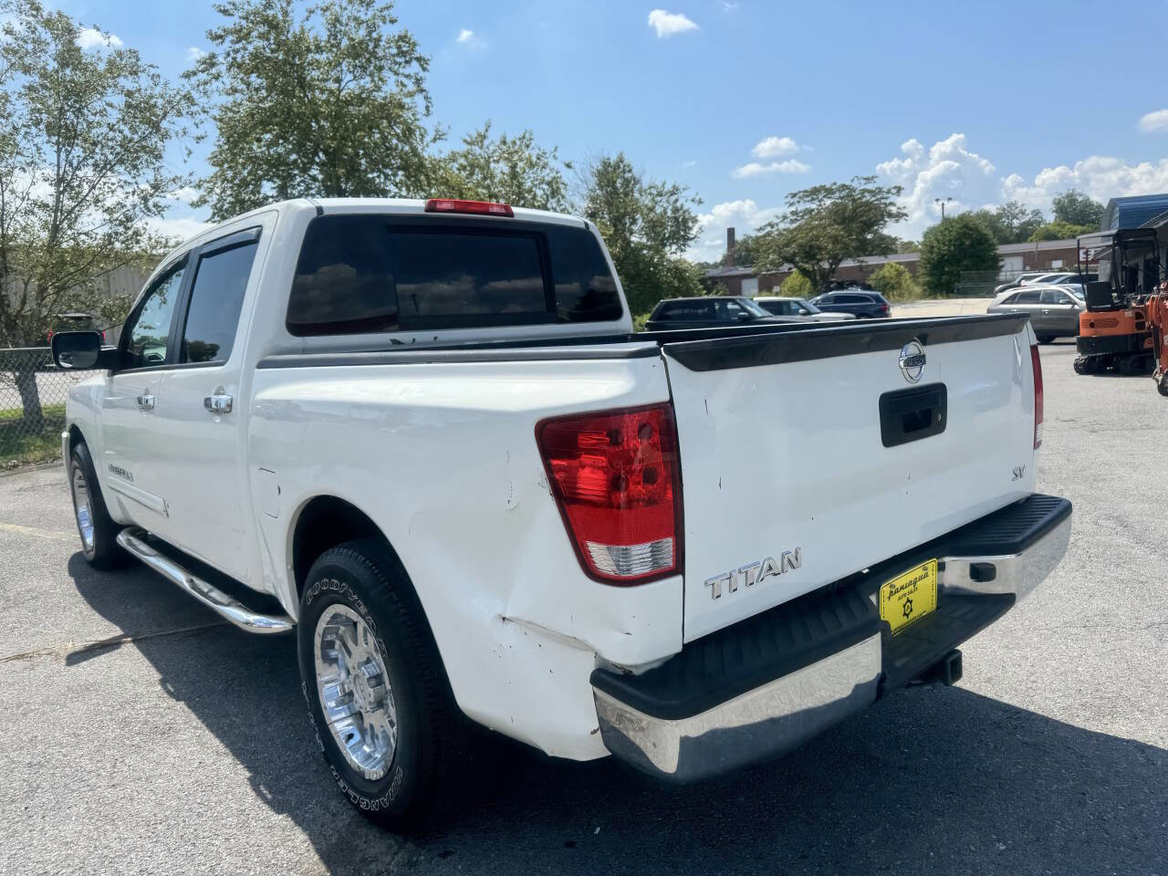 Used 2013 Nissan Titan SV image 19