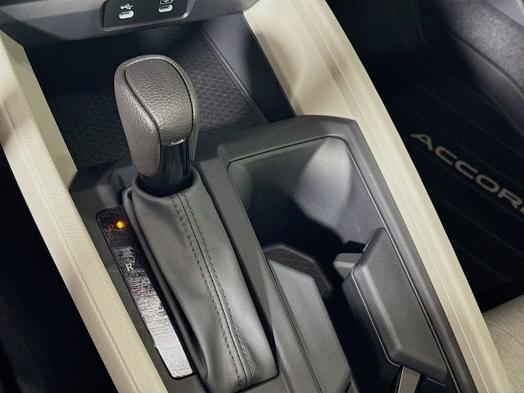 New 2025 Honda Accord SE image 18