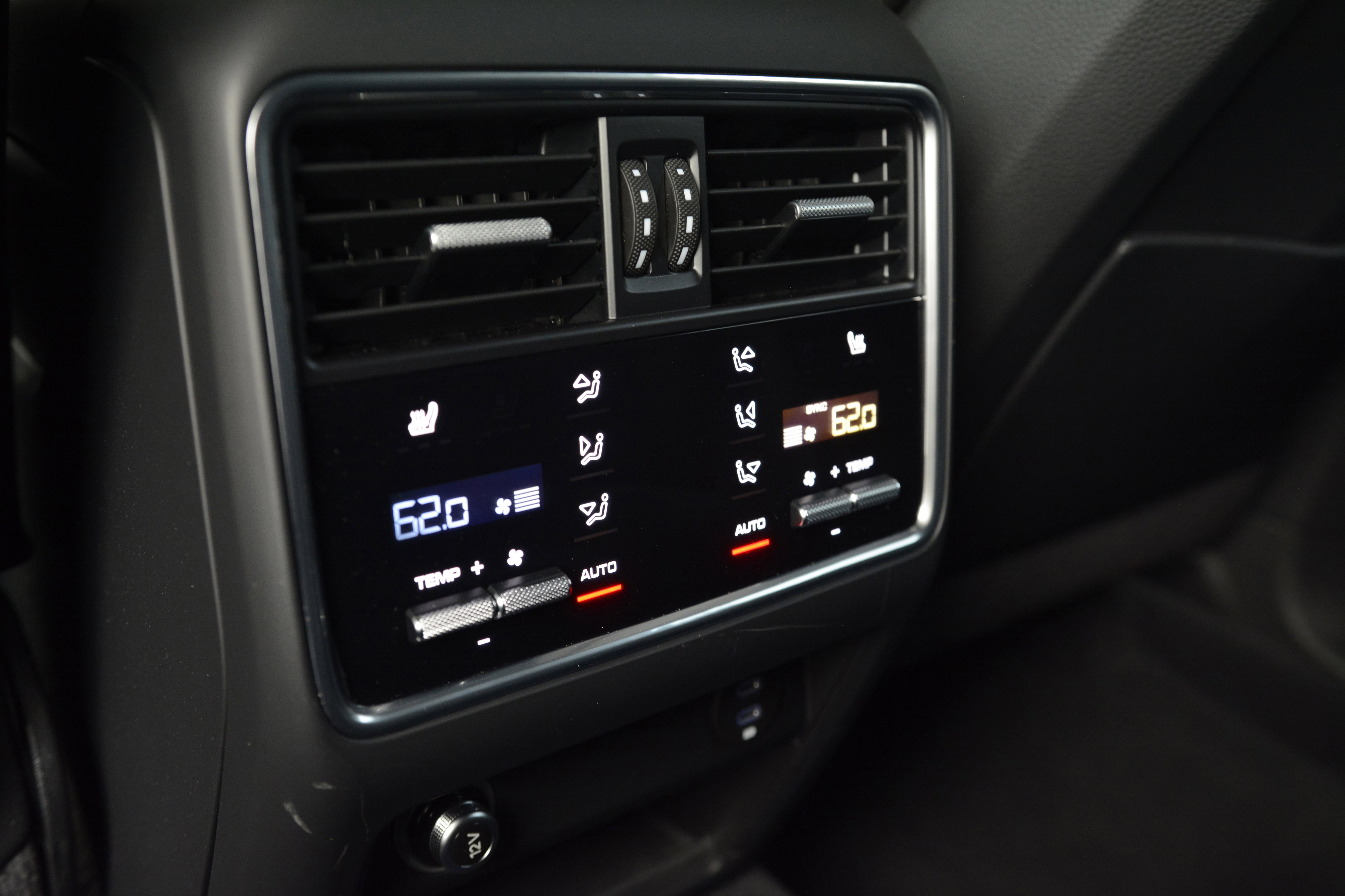 Certified 2023 Porsche Cayenne Turbo image 32