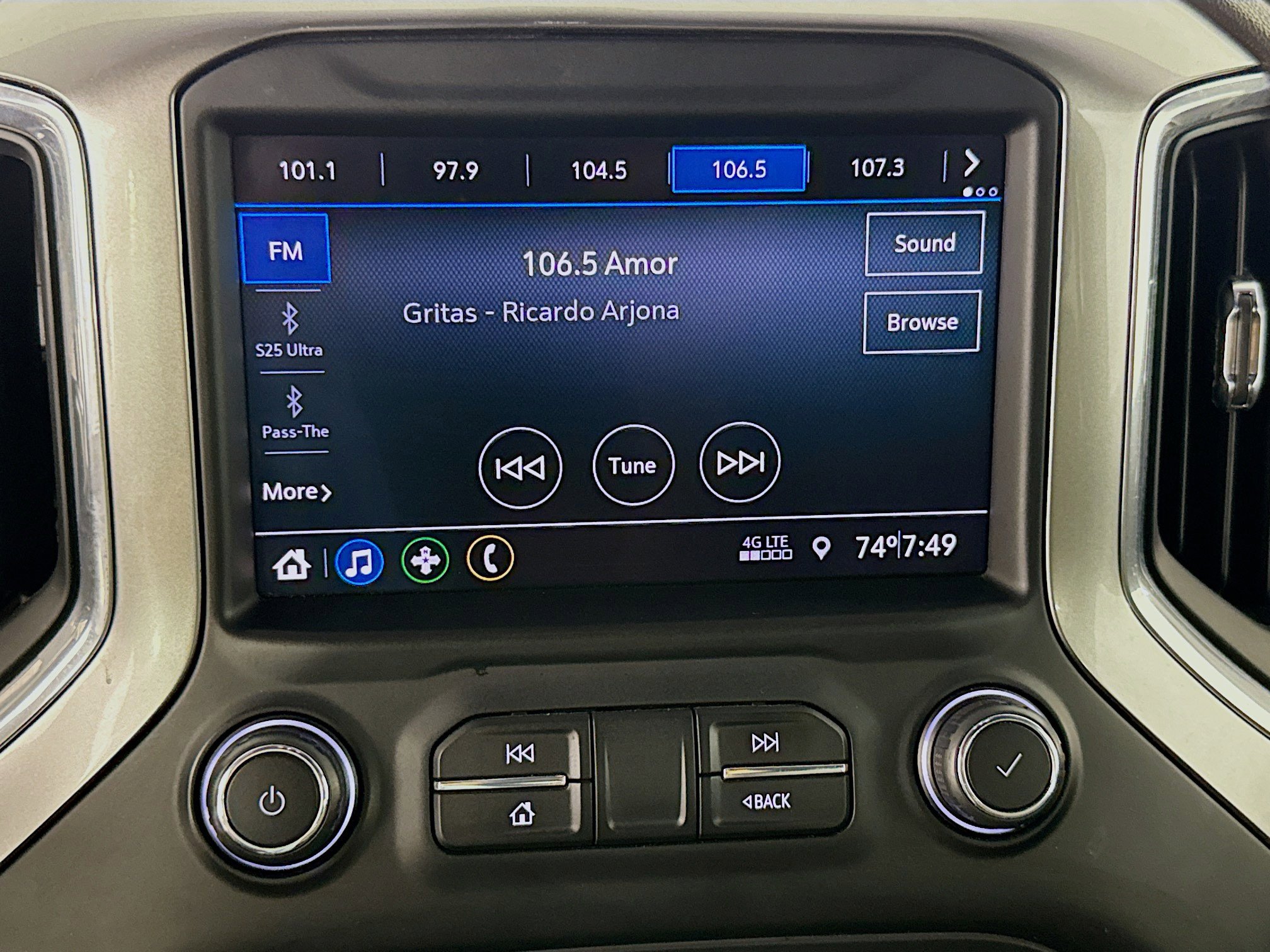 Used 2020 Chevrolet Silverado 1500 LT image 17