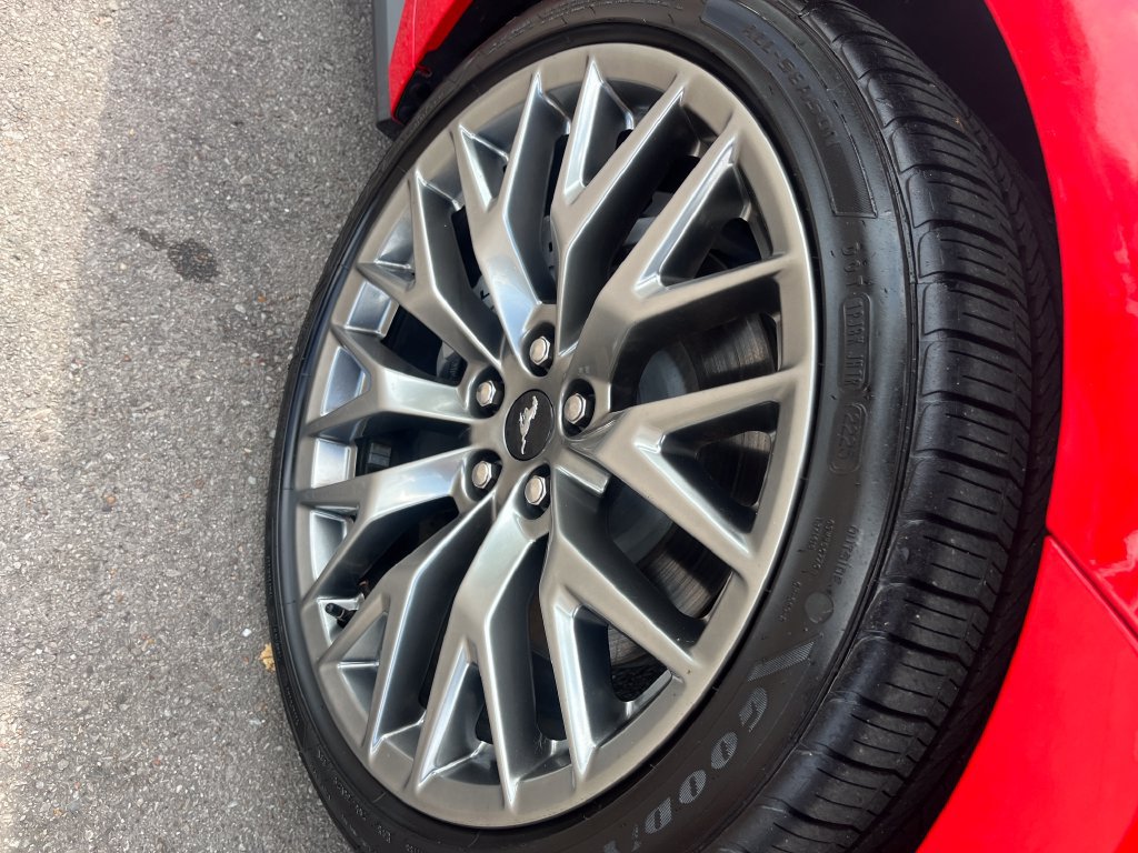 Used 2025 Ford Mustang GT Premium RWD image 39