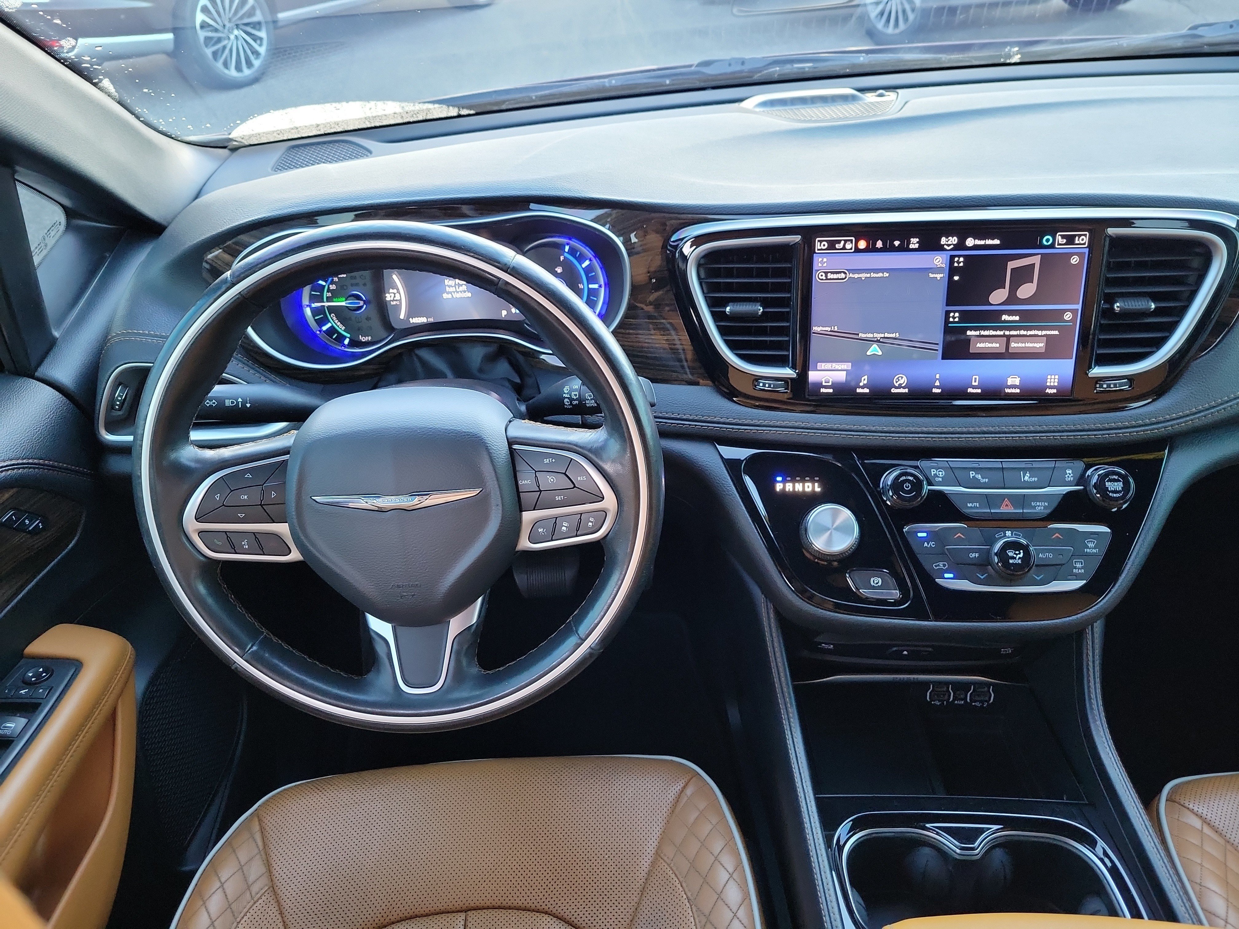Used 2021 Chrysler Pacifica Pinnacle FWD image 20