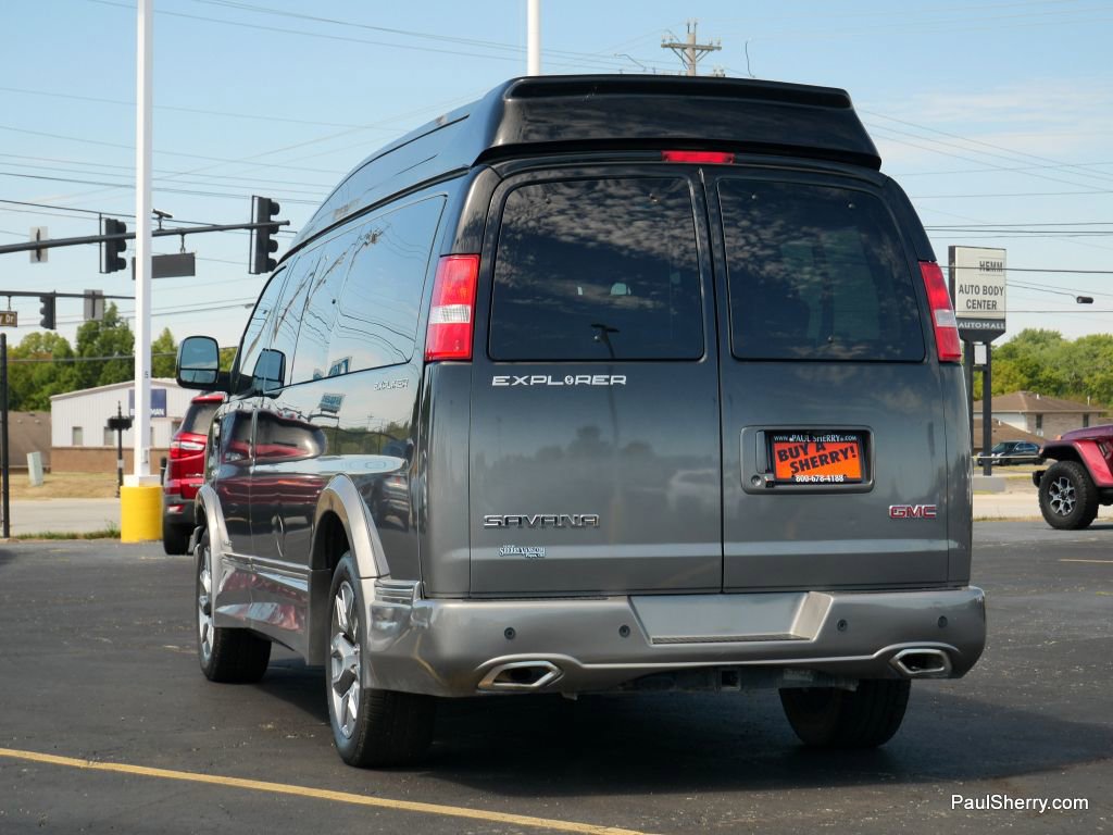 Used 2023 GMC Savana 2500 image 12