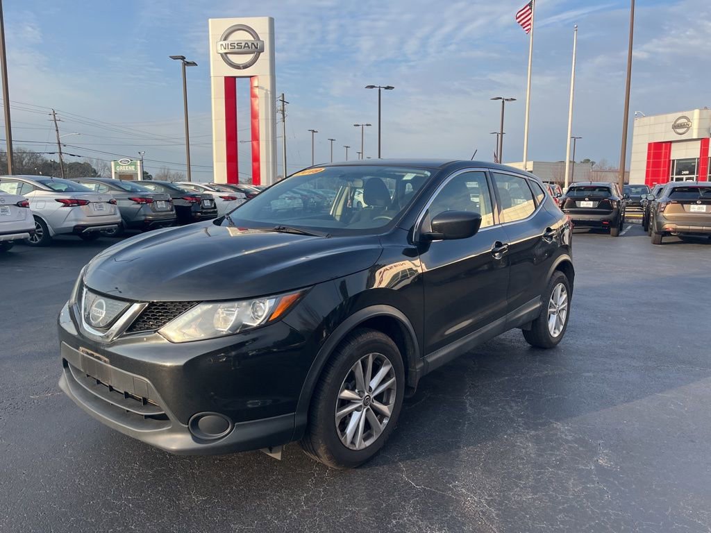 Used 2019 Nissan Rogue Sport S w/ Appearance Package image 7