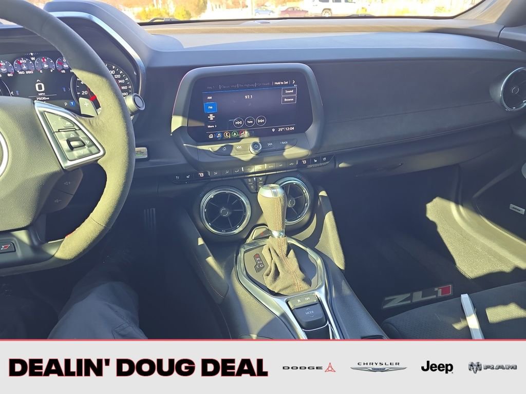 Used 2019 Chevrolet Camaro ZL1 image 17