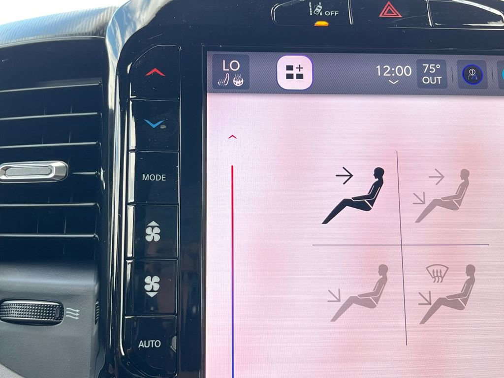 New 2026 RAM 1500 4x4 Crew Cab image 4