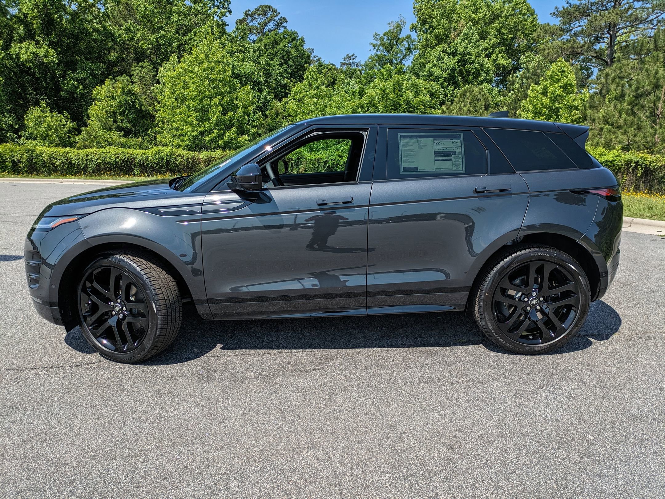 New 2026 Land Rover Range Rover Evoque Dynamic SE image 9