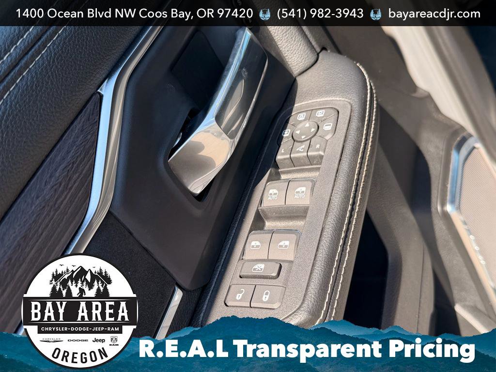 New 2026 RAM 2500 Laramie AWD/4WD image 12