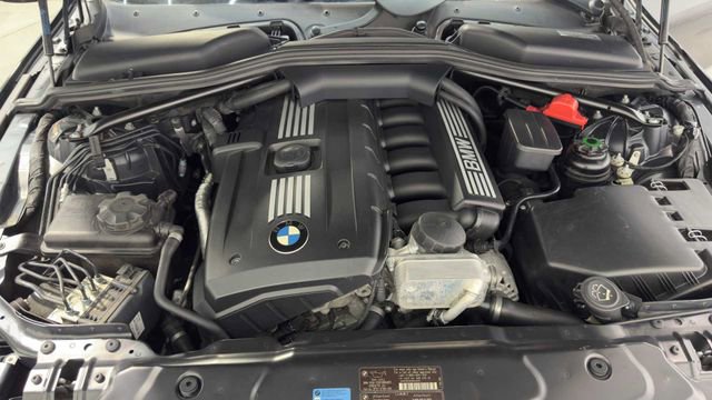 Used 2010 BMW 528i Sedan image 32