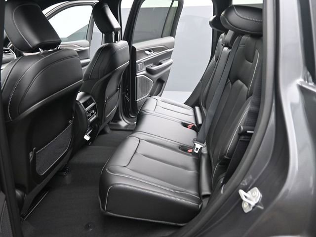 New 2026 Jeep Grand Cherokee Limited image 13