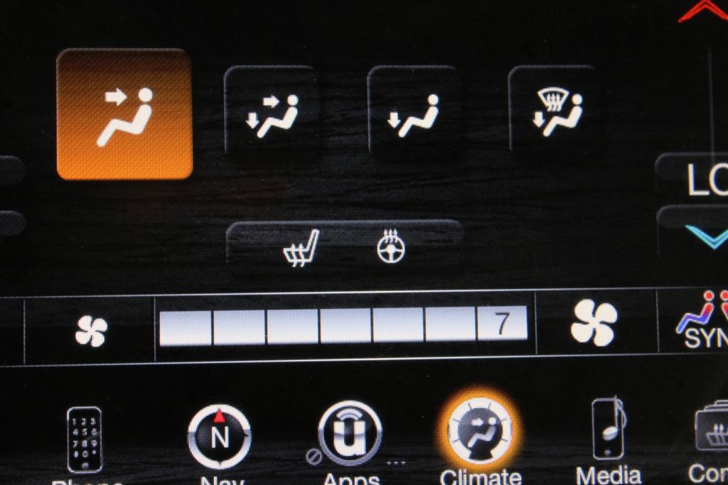 Used 2015 Jeep Cherokee Limited FWD image 24