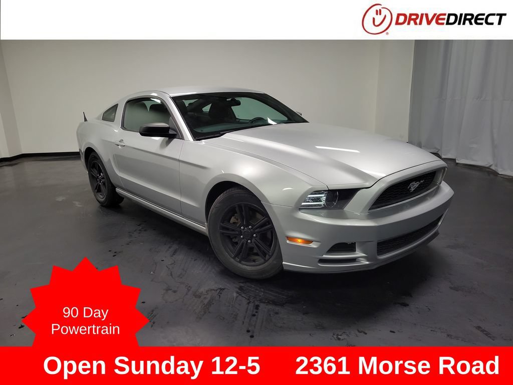 Used 2014 Ford Mustang Coupe RWD image 1