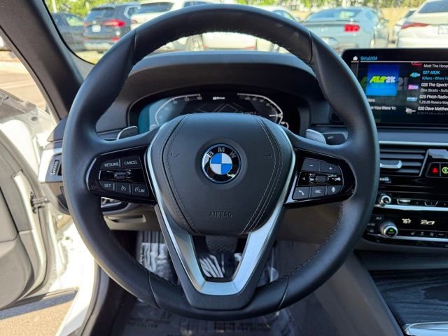 Certified 2023 BMW 530e w/ Premium Package image 24