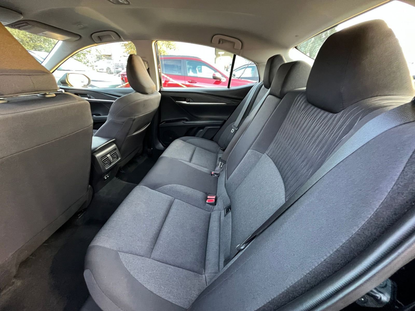 Used 2025 Toyota Camry LE image 24