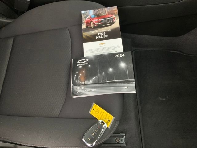 Used 2024 Chevrolet Malibu LS image 17