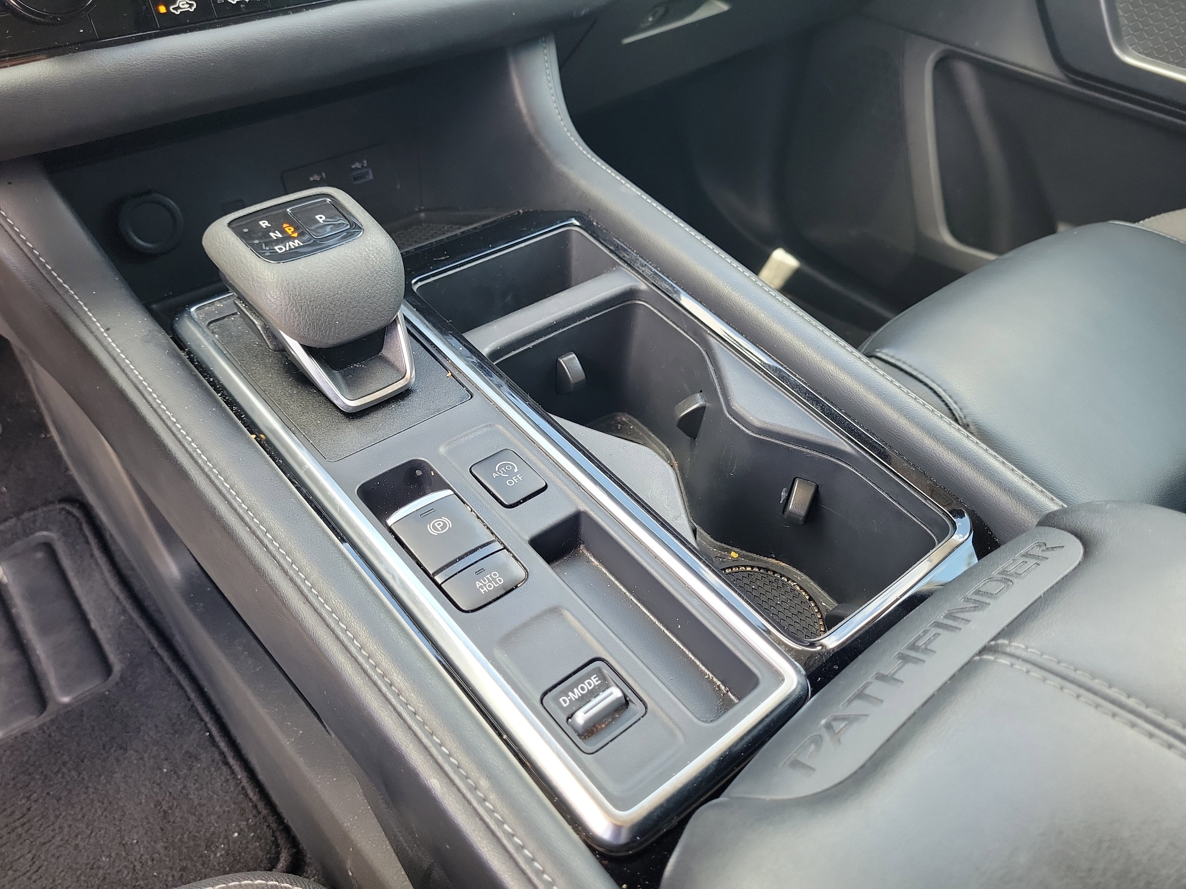 Certified 2024 Nissan Pathfinder SL FWD image 24