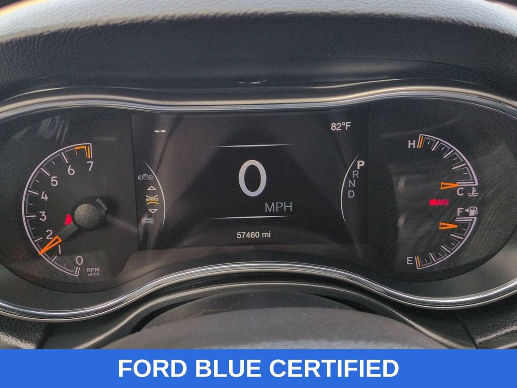 Used 2021 Jeep Grand Cherokee Laredo AWD/4WD image 15