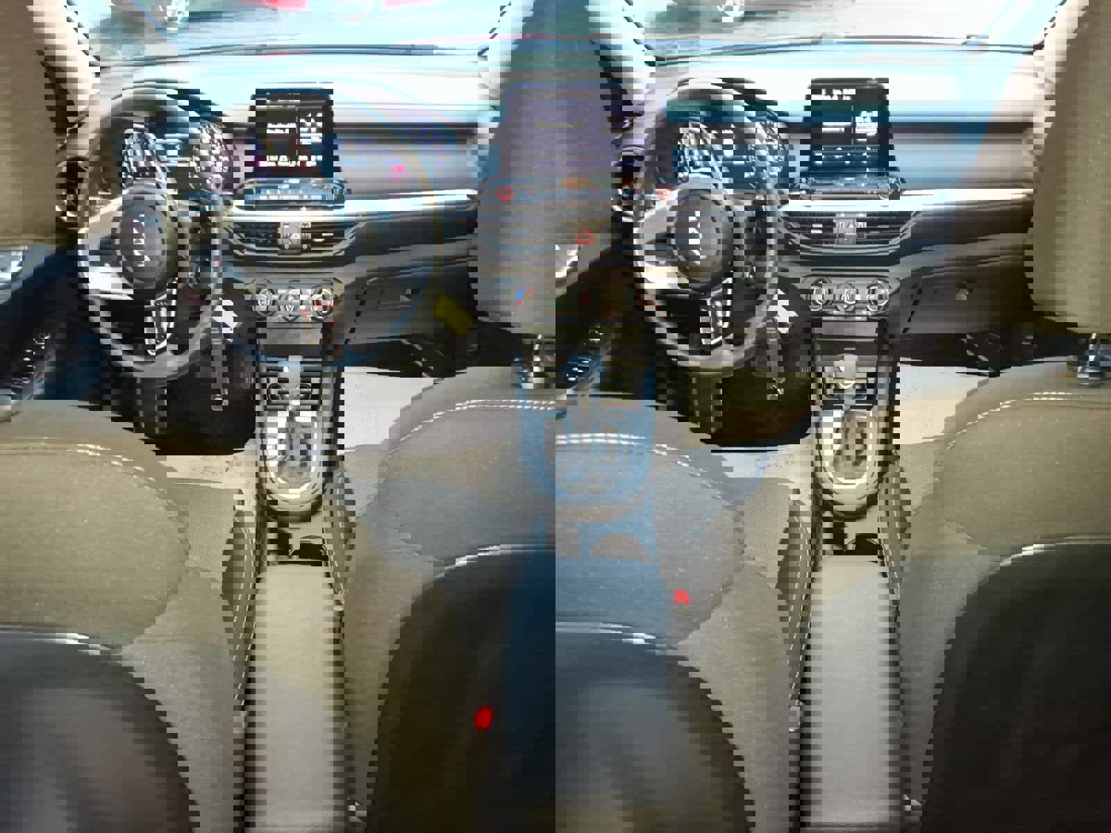 Used 2023 Kia Forte LXS image 7