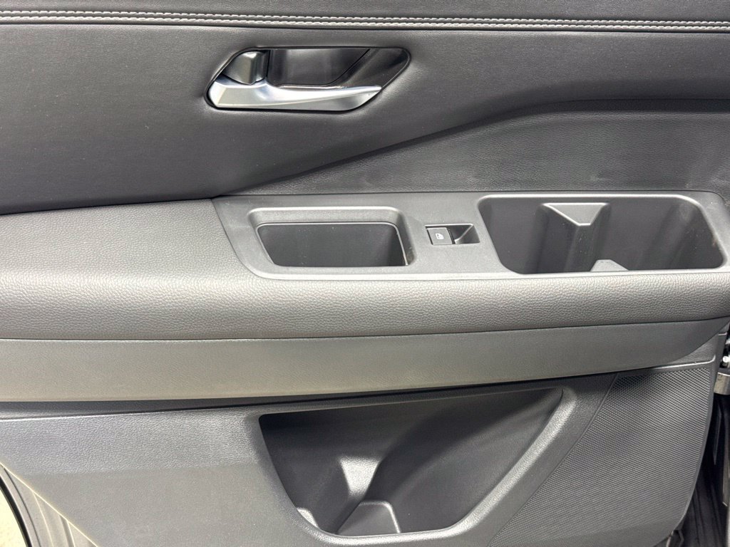 New 2026 Nissan Pathfinder Platinum w/ Accent Package AWD/4WD image 19