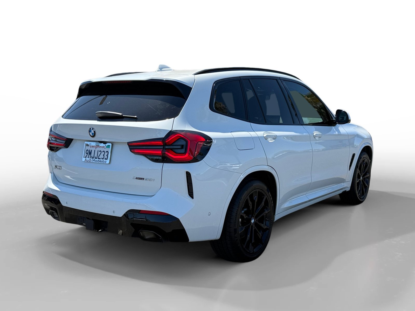 Used 2024 BMW X3 xDrive30i w/ Premium Package AWD/4WD image 5