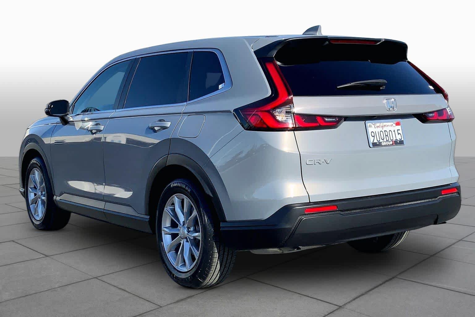 Used 2025 Honda CR-V EX image 11