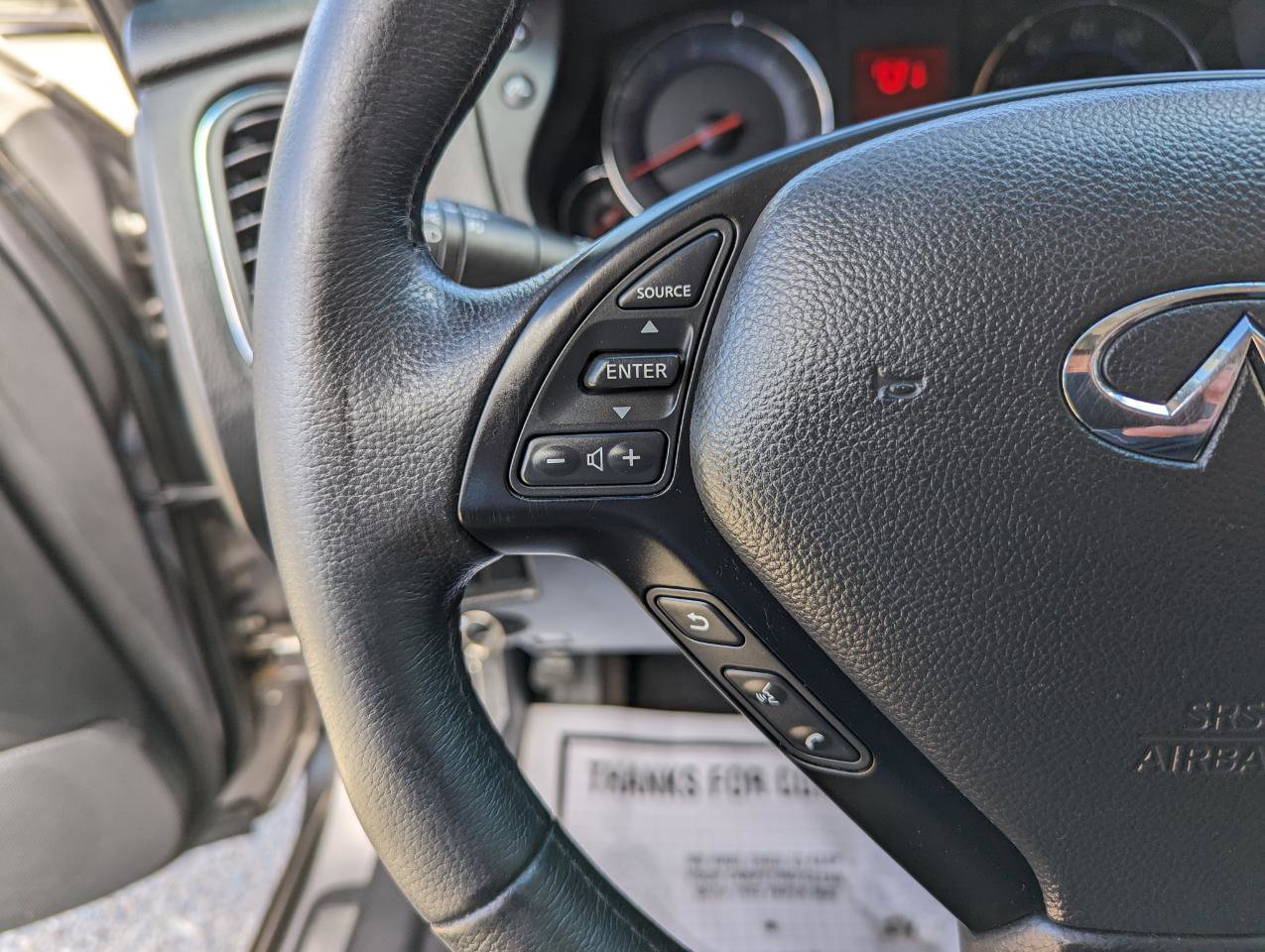 Used 2010 INFINITI EX35 Journey image 16