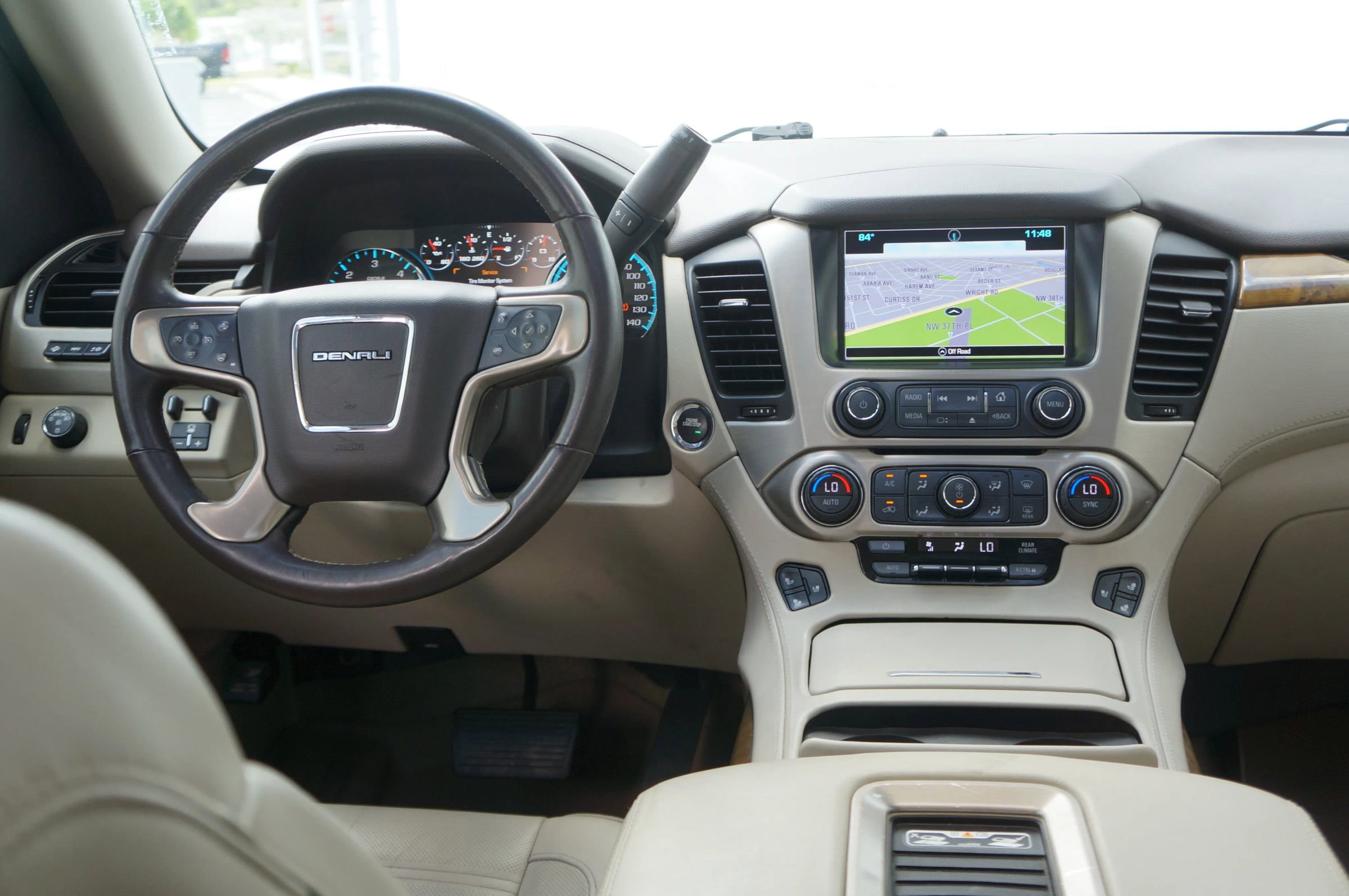 Used 2017 GMC Yukon Denali w/ Open Road Package image 38