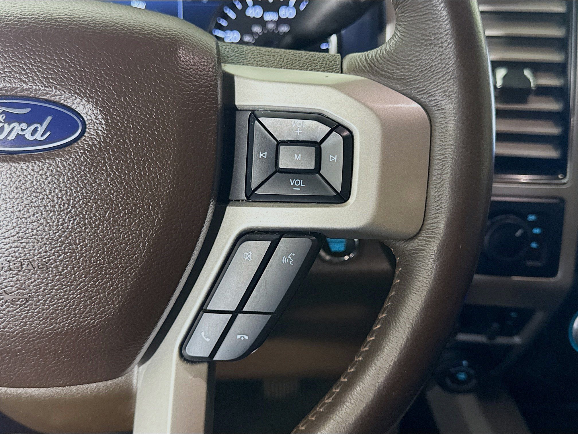 Used 2020 Ford F250 King Ranch w/ King Ranch Ultimate Package AWD/4WD image 15