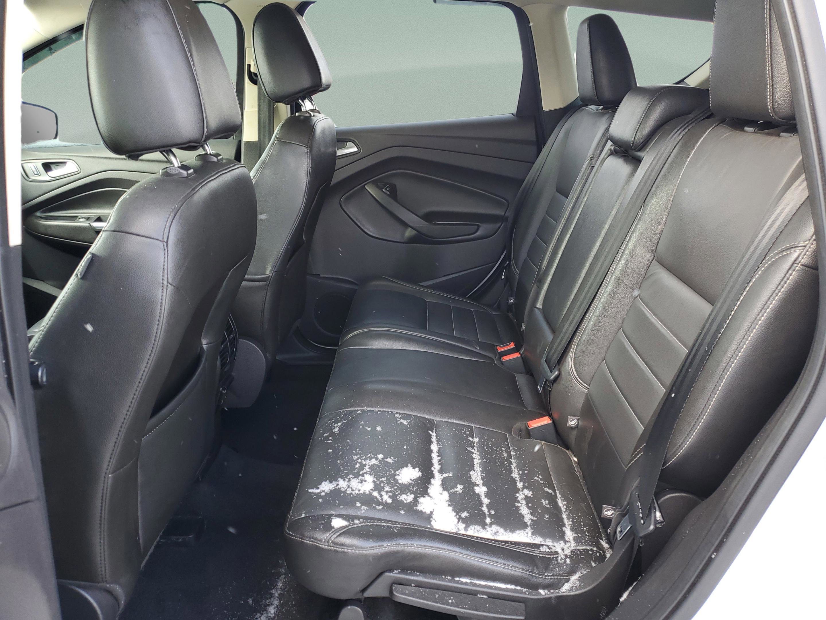 Used 2015 Ford Escape SE w/ Equipment Group 201A image 14